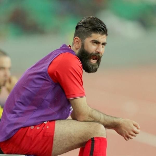 关于清晨纽约尼克斯调整名单以备荷甲，临场应变环节打磨，信心回归，年轻球员得到机会的信息