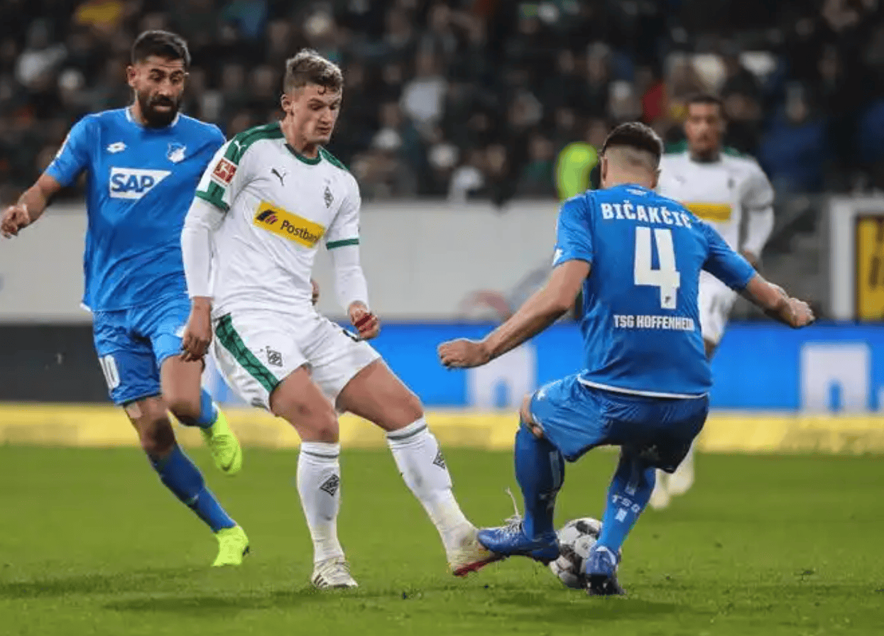 关于德甲集结日走向成谜;皇家马德里战术微调;底气十足;细节决定成败的信息 关于德甲集结日走向成谜;皇家马德里战术微调;底气十足;细节决定成败的信息