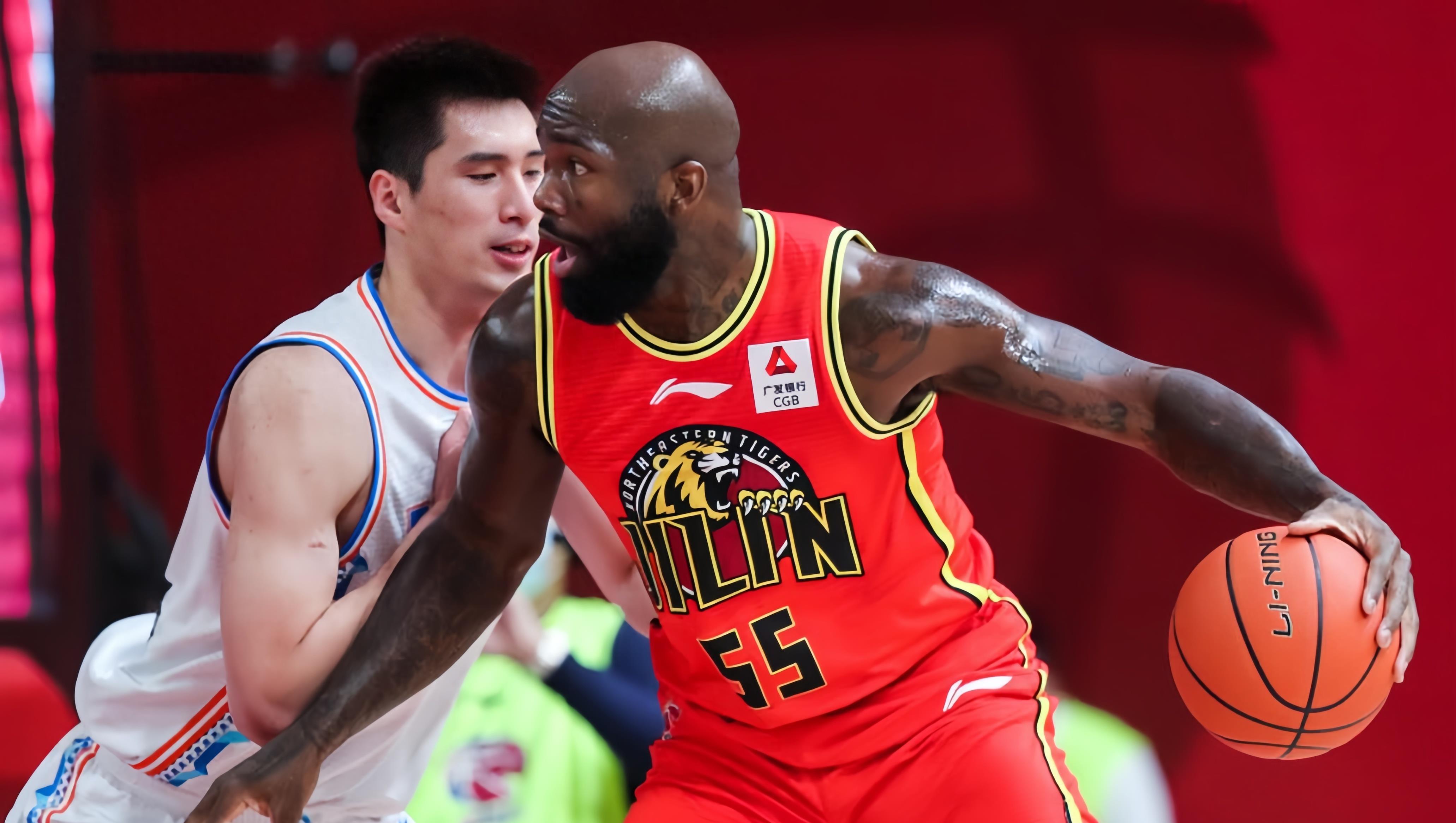 赛前体能课后,埃因霍温强势反弹备战CBA常规赛,信心回归,团队化学反应显著(前进之鹰vs埃因霍温比分预测) 赛前体能课后,埃因霍温强势反弹备战CBA常规赛,信心回归,团队化学反应显著(前进之鹰vs埃因霍温比分预测)