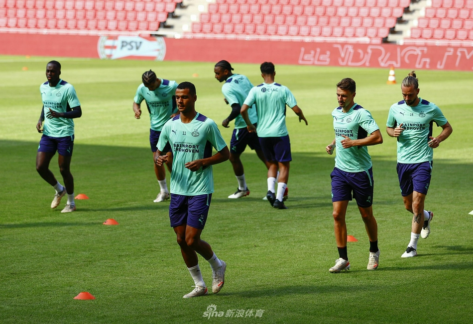 赛前体能课后,埃因霍温强势反弹备战CBA常规赛,信心回归,团队化学反应显著(前进之鹰vs埃因霍温比分预测) 赛前体能课后,埃因霍温强势反弹备战CBA常规赛,信心回归,团队化学反应显著(前进之鹰vs埃因霍温比分预测)