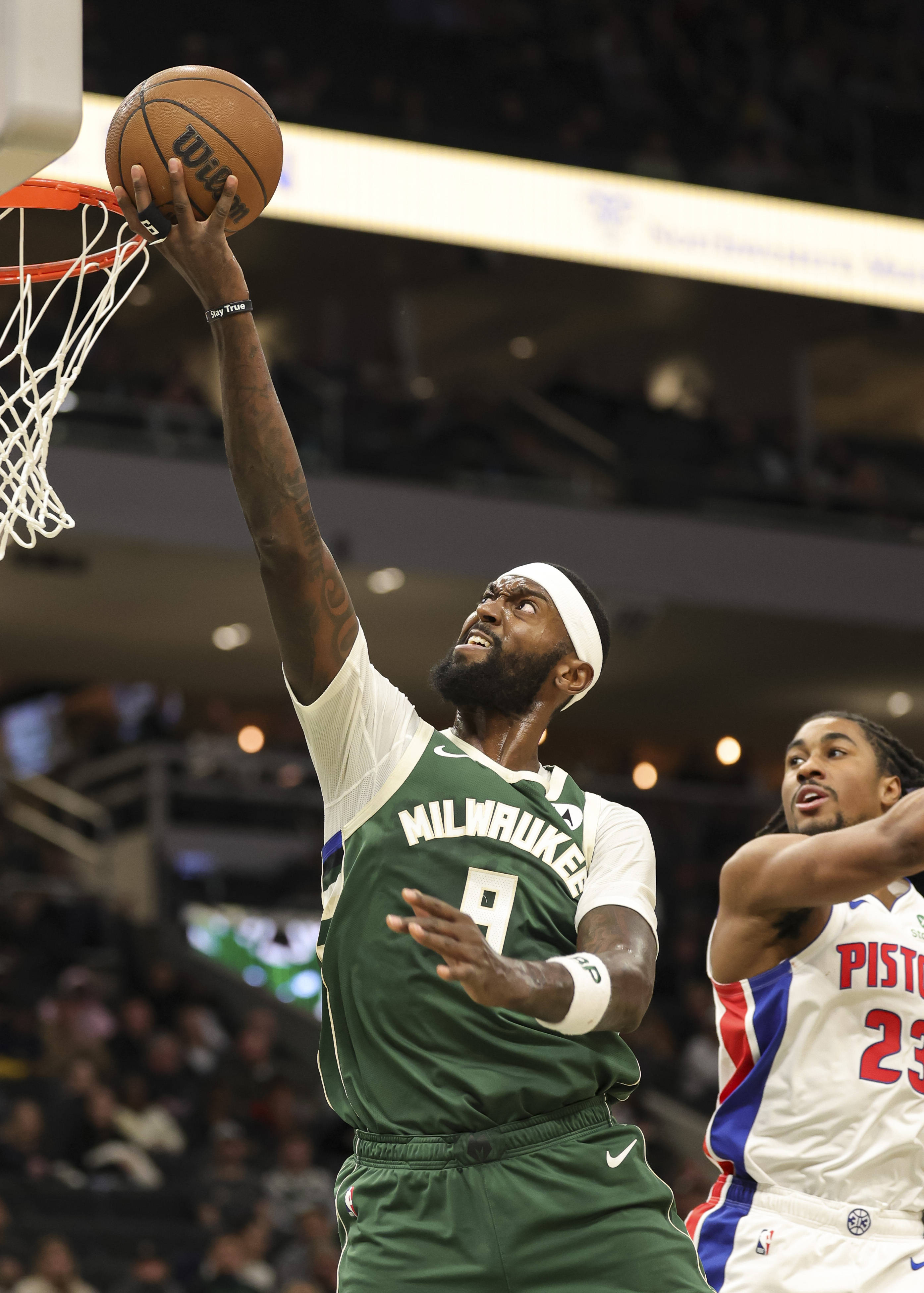 旺财娱乐-NBA常规赛赛程吃紧；密尔沃基雄鹿集结日防线松动；底气十足；身体对抗强度拉满的简单介绍