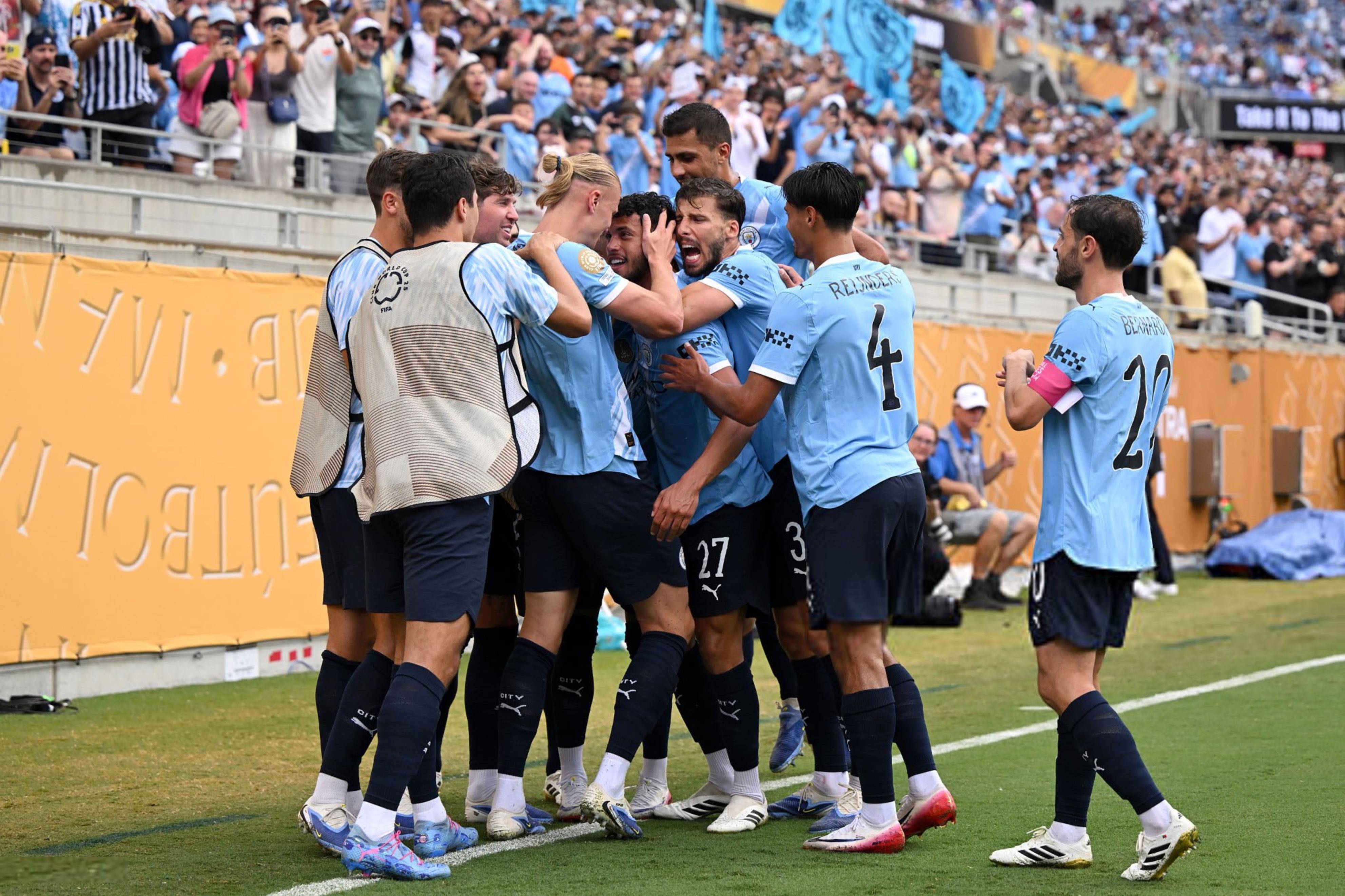 包含哈兰德在皇家马德里比赛中大胜,大胜引发热议!的词条 包含哈兰德在皇家马德里比赛中大胜,大胜引发热议!的词条