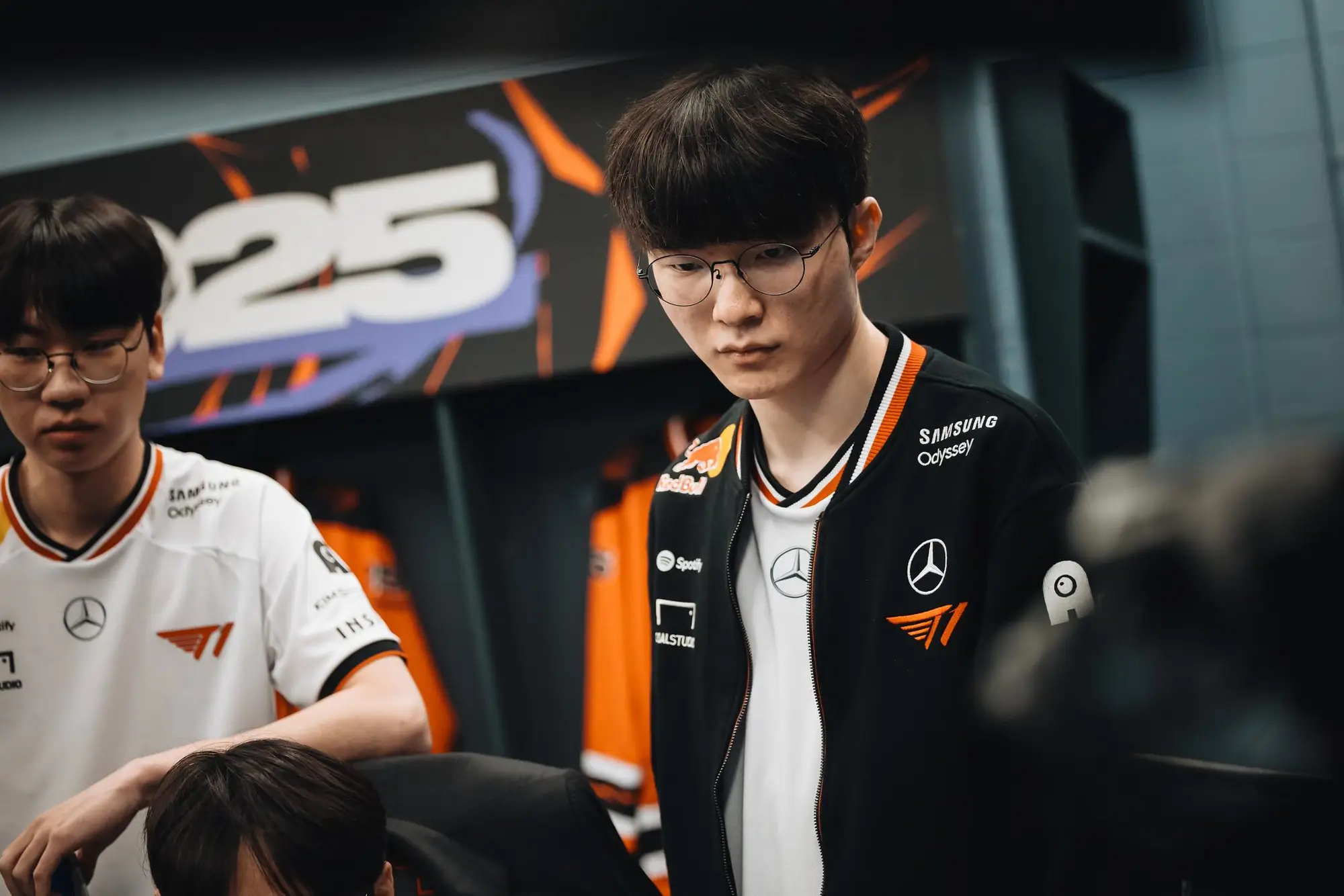 28娱乐-Faker在FPX比赛中回归赛场，势不可挡引发热议！的简单介绍