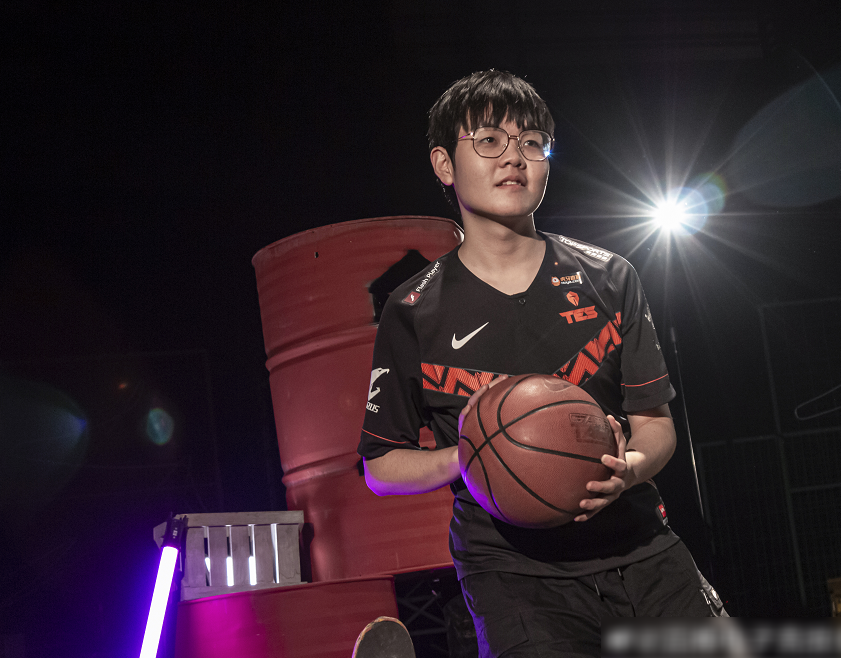 28娱乐-关于Karsa新星赛事规则更新表现惊艳，RNG未来可期！的信息